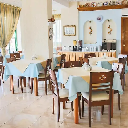 Panorama Hotel Karpathos Town (Pigadia)